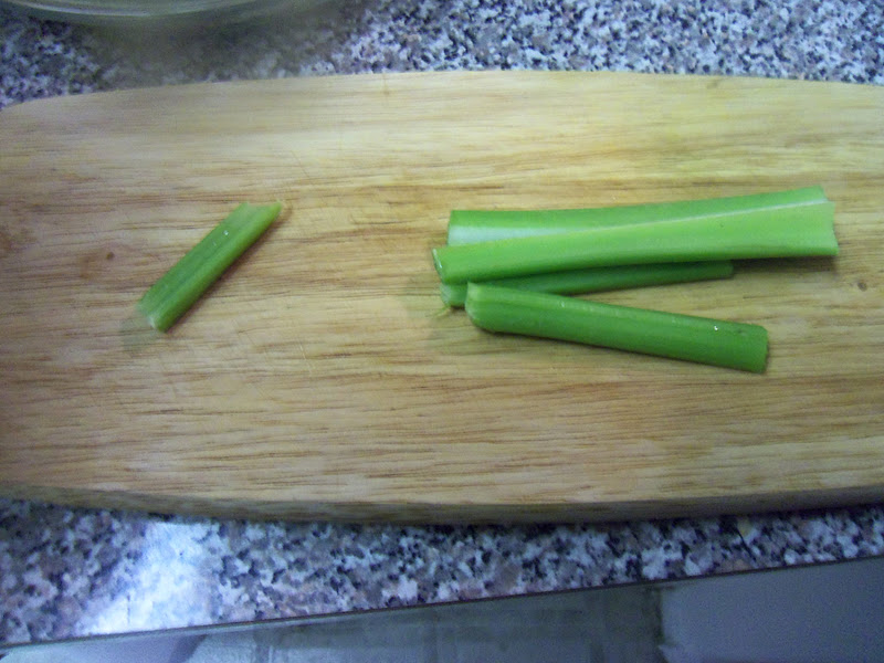 Chop the onion and celery into bite-size pieces