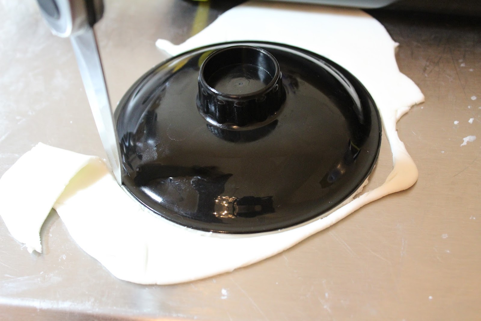If the fondant feels tough or tears easily, work in additional shortening until it becomes smooth and pliable