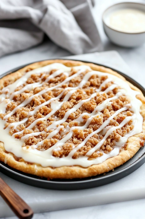 Drizzle glaze over the pizza.